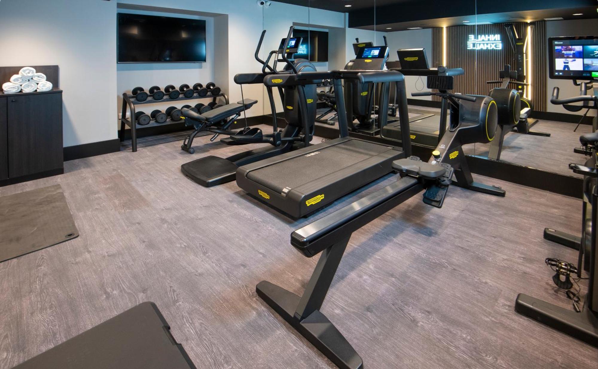 Ibis Styles London Gatwick Airport Hotel Crawley  Ngoại thất bức ảnh