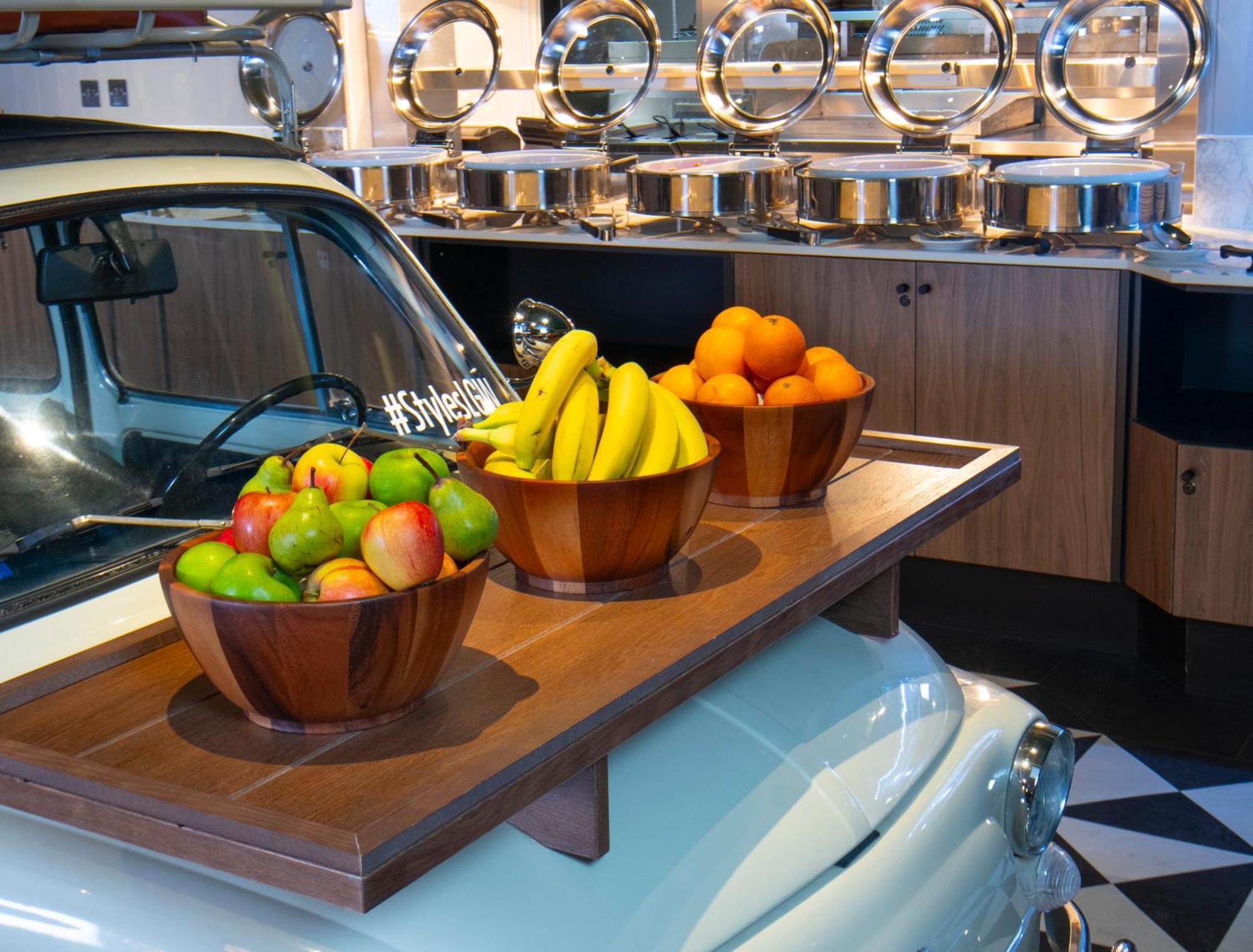 Ibis Styles London Gatwick Airport Hotel Crawley  Ngoại thất bức ảnh