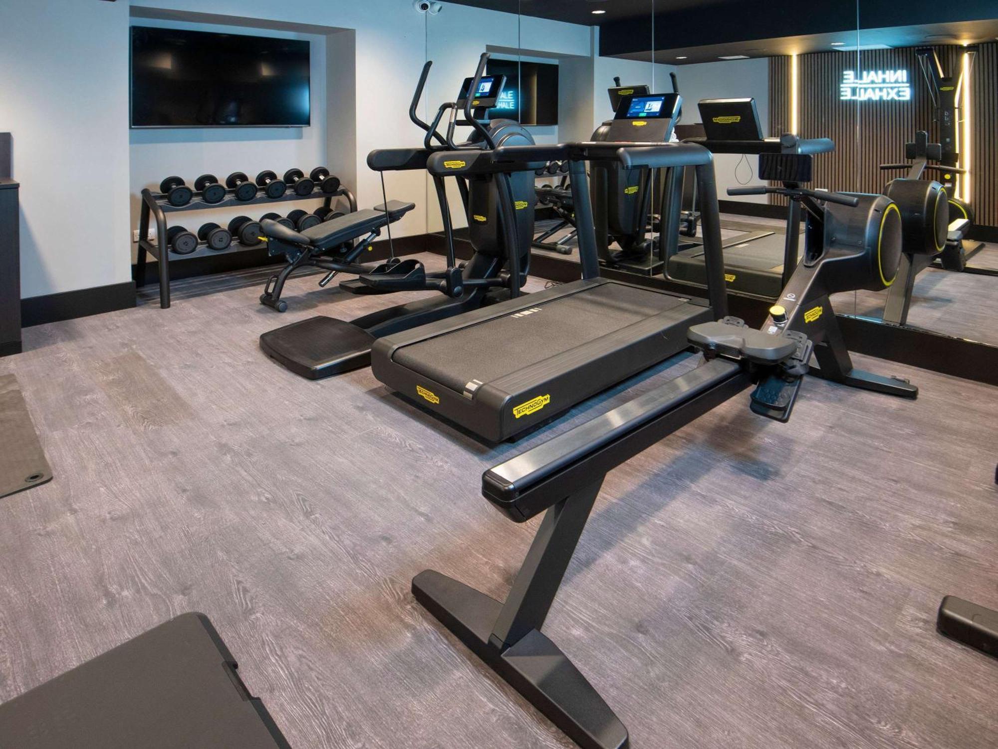 Ibis Styles London Gatwick Airport Hotel Crawley  Ngoại thất bức ảnh
