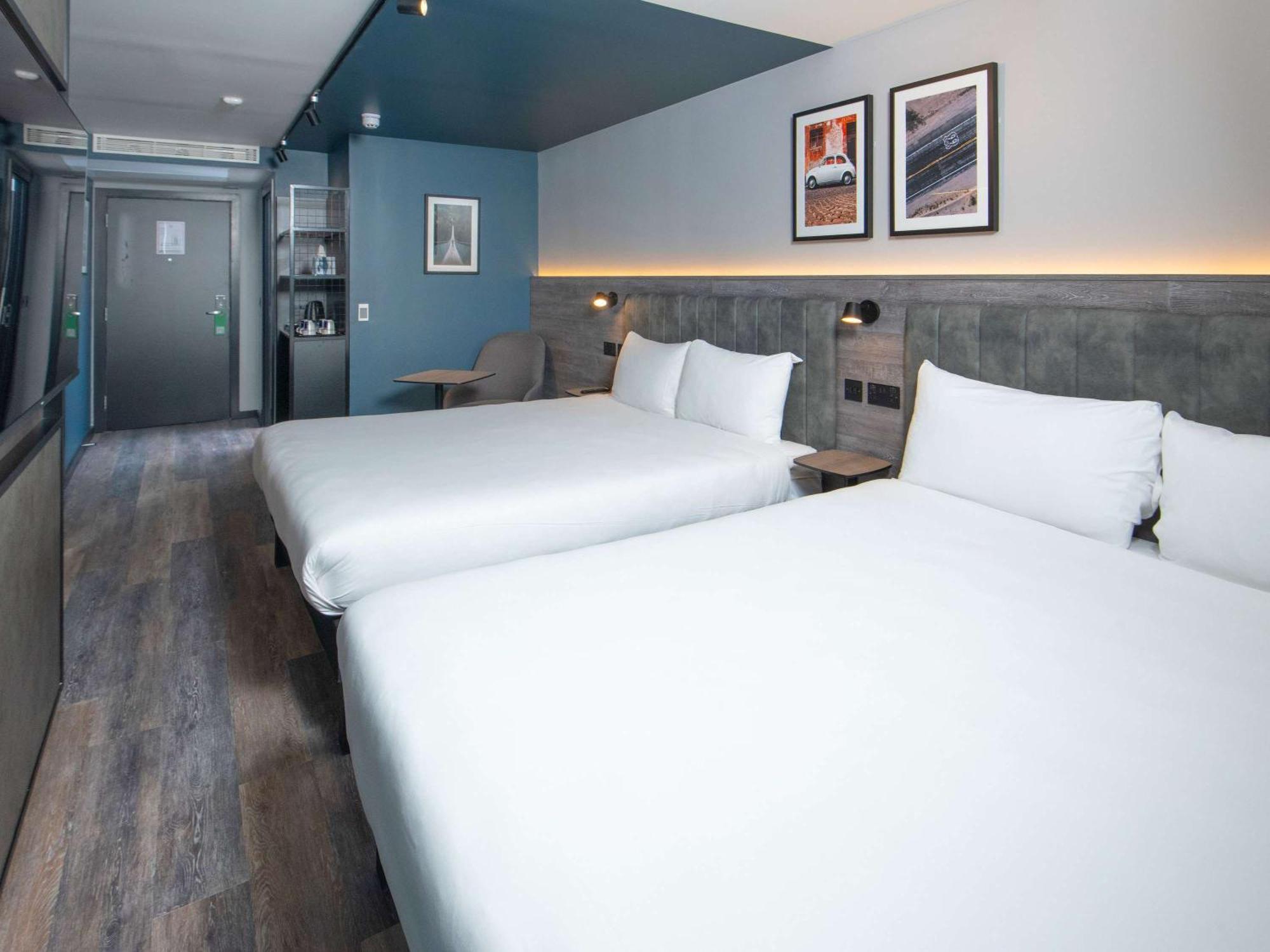 Ibis Styles London Gatwick Airport Hotel Crawley  Ngoại thất bức ảnh