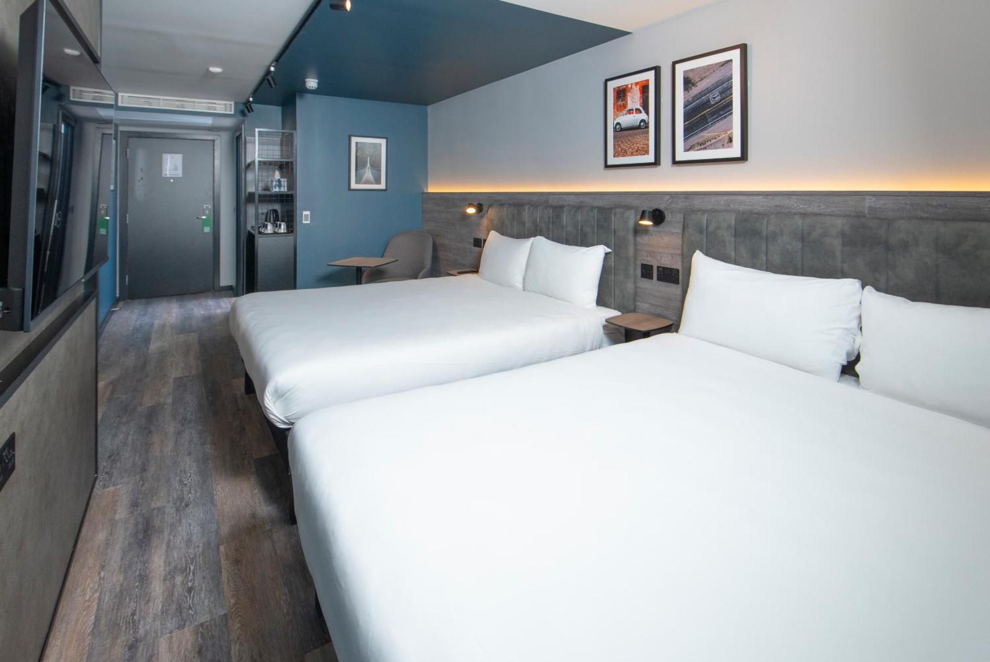 Ibis Styles London Gatwick Airport Hotel Crawley  Ngoại thất bức ảnh
